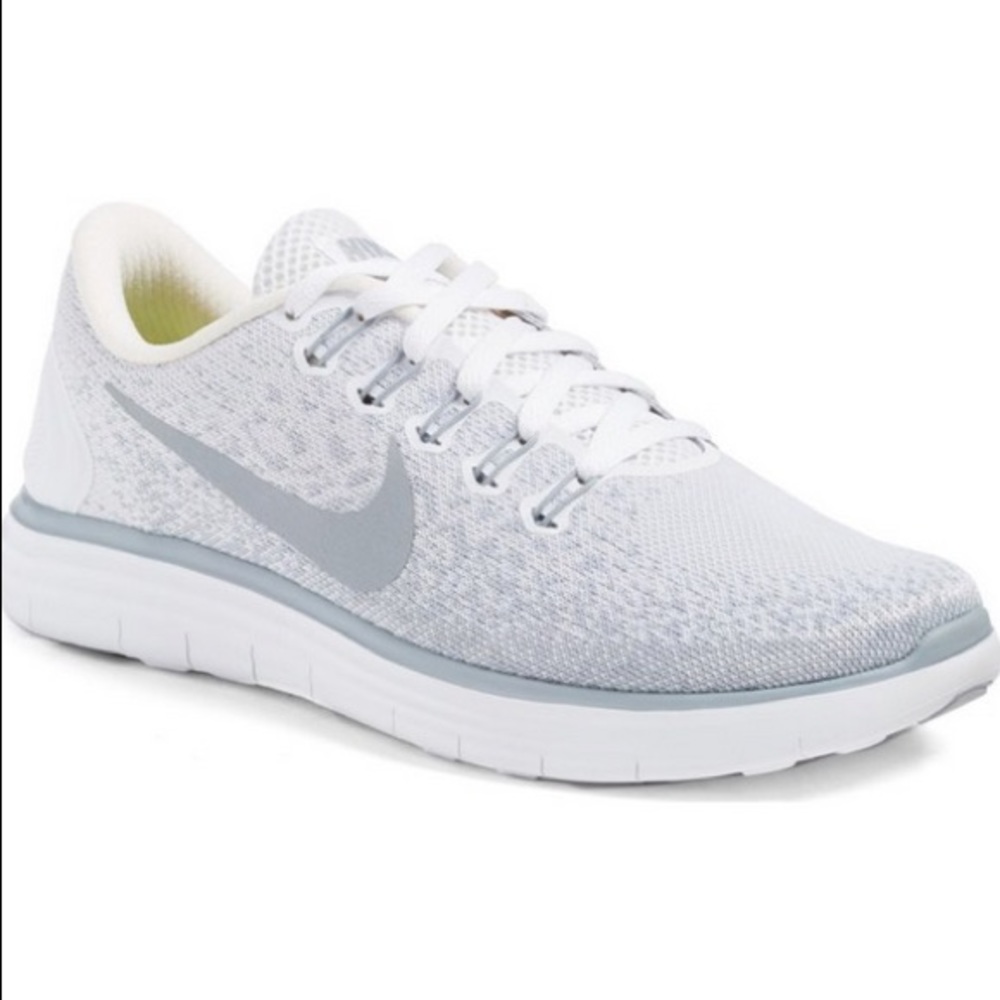 Nike Free Run Distance — Women’s Size 10.5